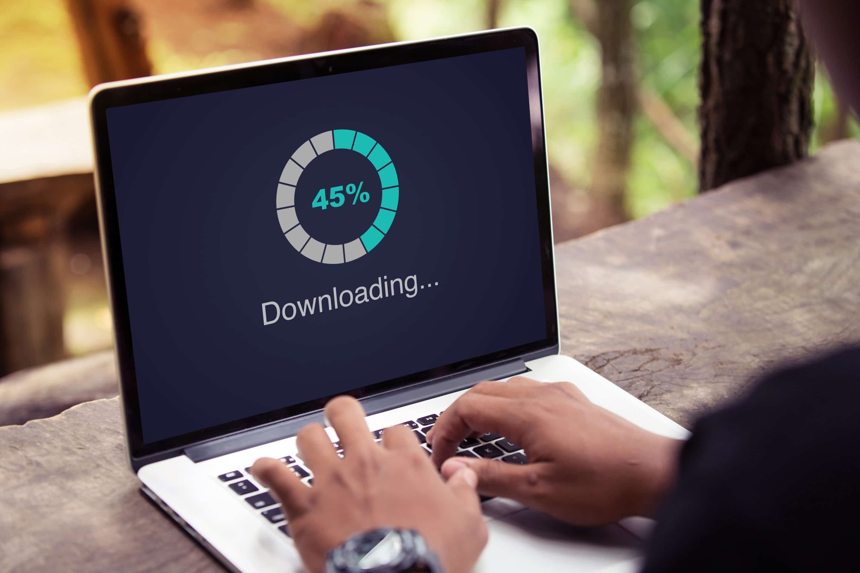 Downloading percentage on a laptop screen